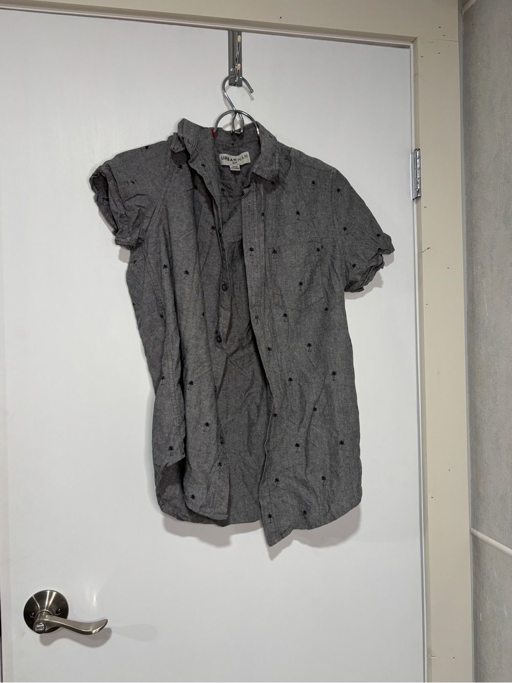 Urban Outfitters Charcoal Gray Short-Sleeve Button-Down Shirt